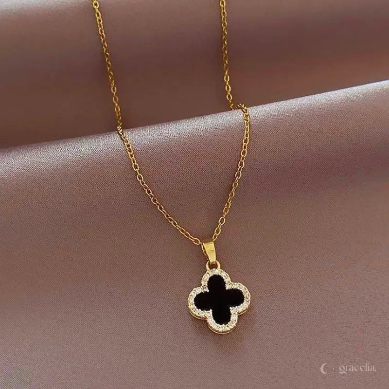 Grande Clover Necklace