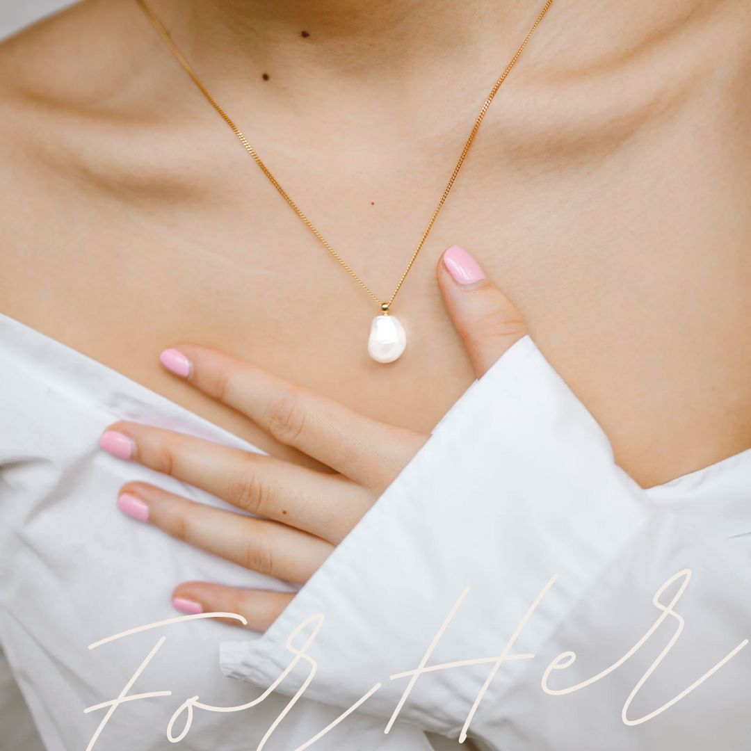 For girlfriends & BFFs