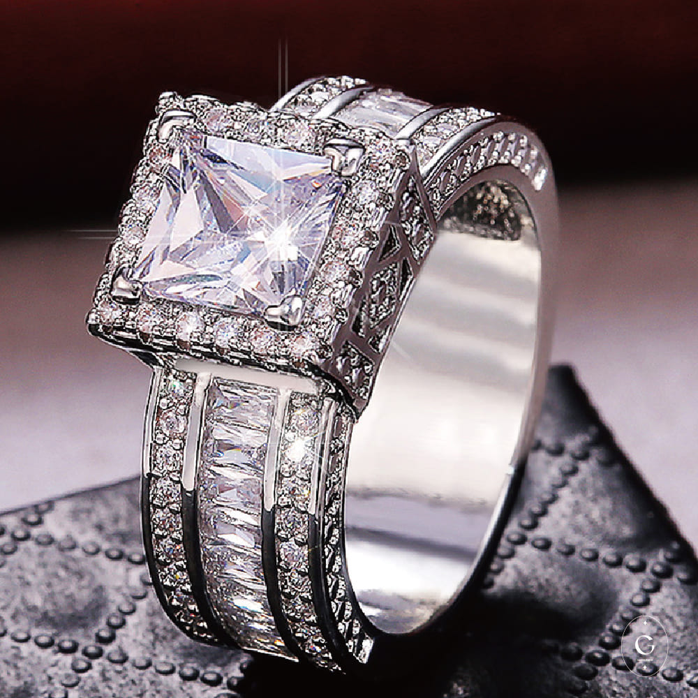 Timeless Blaze Solitaire Ring