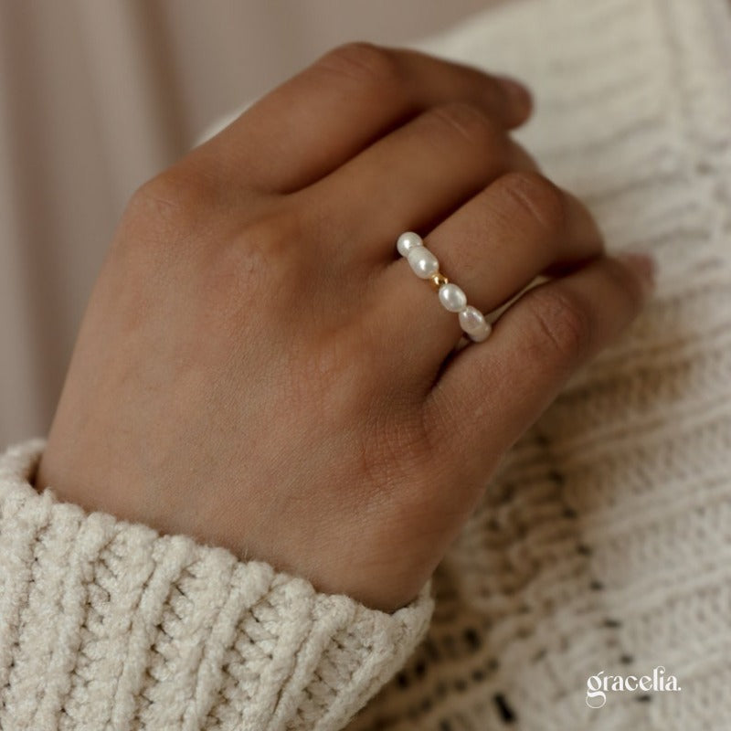 Aura Dainty Pearl Beaded Ring