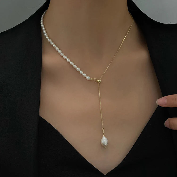 Elegant Golden Dream Pearl Necklace with vintage design