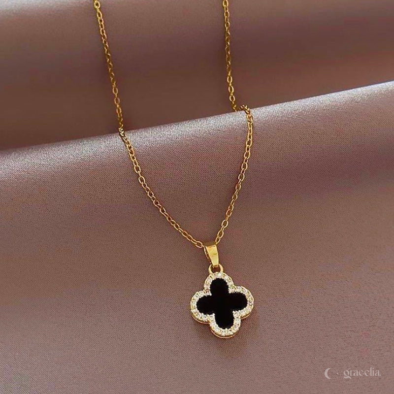 Grande Clover Necklace