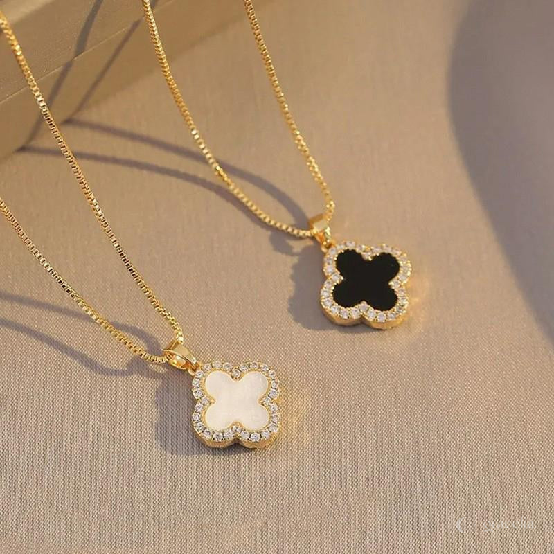 Grande Four Leaf Clover Necklace